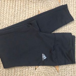 Gray workout leggings